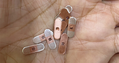 Күміс инкура жолақпен жасалған мөртабандарды жөнелту